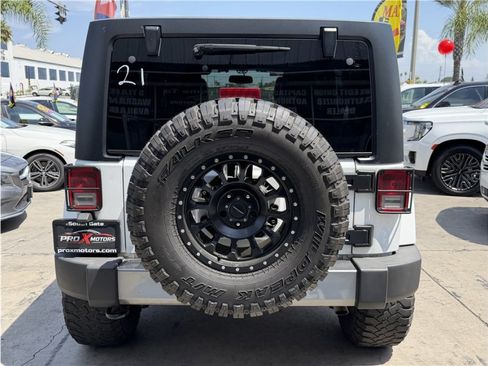 Used 2015 Jeep Wrangler Unlimited Sport AWD/4WD image 5