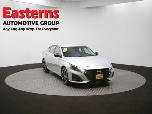 Used 2024 Nissan Altima 2.5 SR image 49