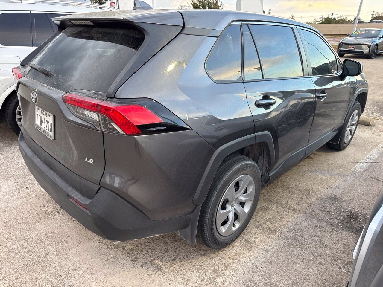 Used 2024 Toyota RAV4 LE FWD image 4