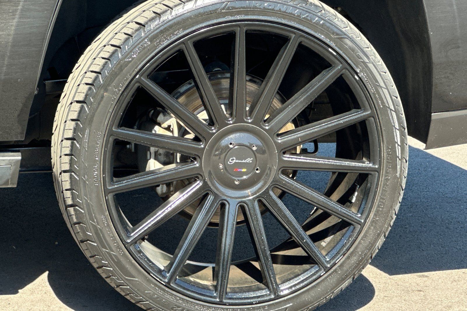 Used 2016 Cadillac Escalade Premium RWD image 38
