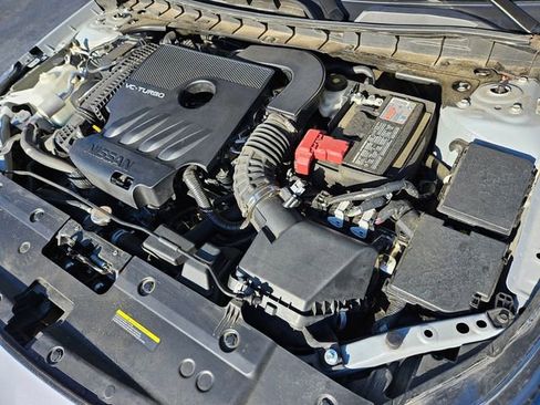 Used 2024 Nissan Altima 2.0 SR image 18