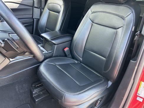 Used 2020 Ford Explorer XLT w/ Equipment Group 202A RWD image 19