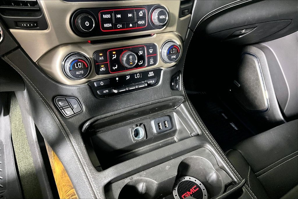 Used 2016 GMC Yukon Denali w/ Open Road Package RWD image 26
