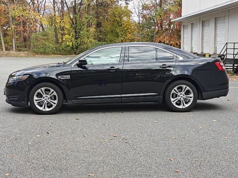 Used 2018 Ford Taurus SEL w/ Equipment Group 201A image 6