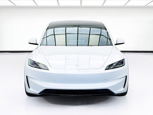 Used 2025 Tesla Model 3 Performance AWD/4WD image 2