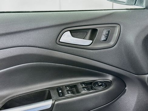 Used 2017 Ford Escape SE FWD image 15