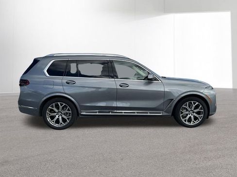 Used 2025 BMW X7 xDrive40i AWD/4WD image 38