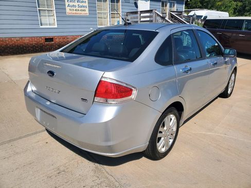 Used 2010 Ford Focus SEL FWD image 9