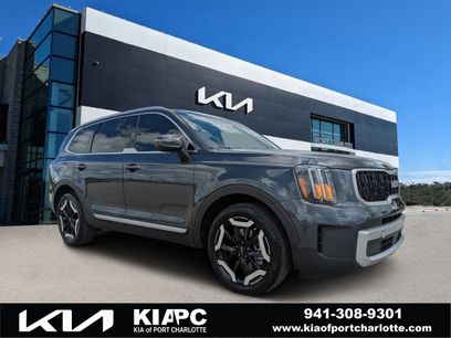 Certified 2024 Kia Telluride EX w/ EX Captain's Chair Package