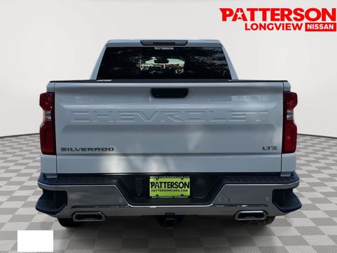 Used 2023 Chevrolet Silverado 1500 LTZ AWD/4WD image 3