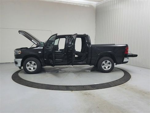 New 2026 RAM 1500 4x4 Crew Cab image 12
