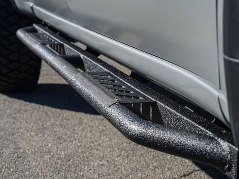 Used 2024 Chevrolet Silverado 1500 ZR2 w/ Technology Package image 22