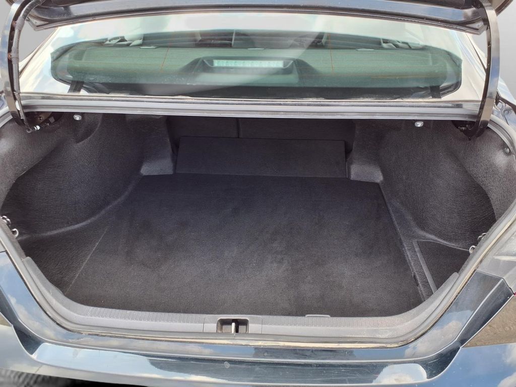 Used 2025 Toyota Camry SE FWD image 28