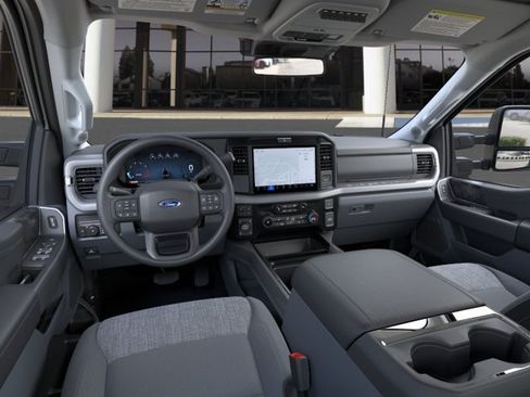 New 2026 Ford F250 XLT w/ XLT Premium Package AWD/4WD image 9