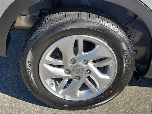 New 2026 Hyundai Venue SE image 22