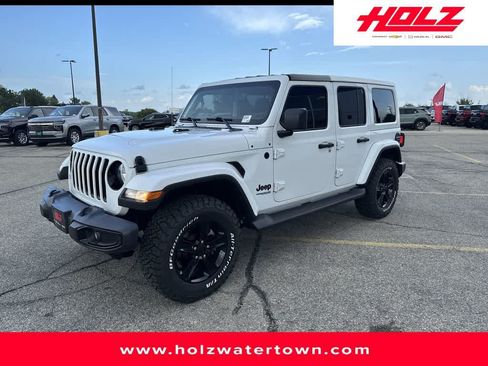 Used 2021 Jeep Wrangler Unlimited Sahara AWD/4WD image 1