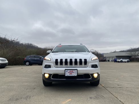 Used 2018 Jeep Cherokee Limited image 35