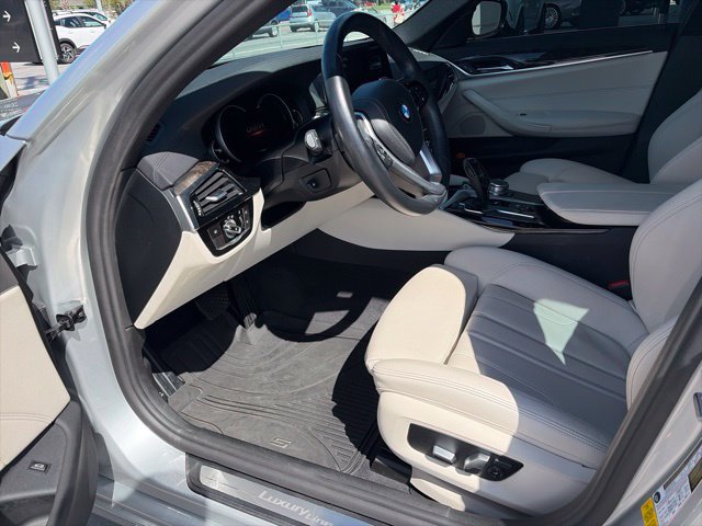 Used 2017 BMW 530i RWD image 16