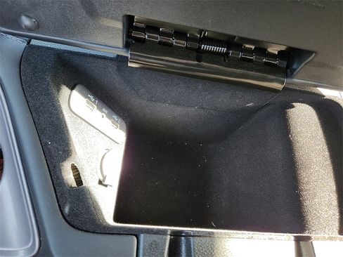 Used 2023 Dodge Challenger R/T w/ Blacktop Package image 27