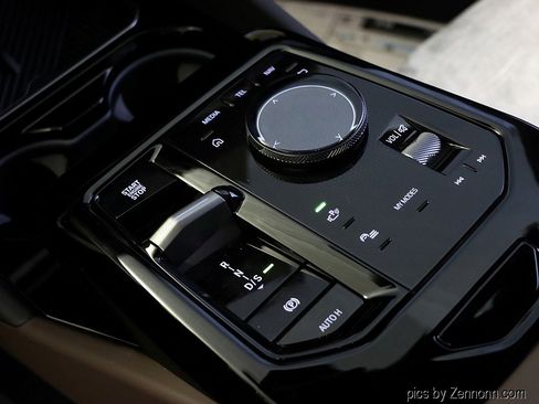 Used 2026 BMW 530i xDrive w/ Premium Package image 25