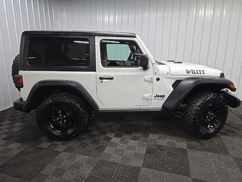 Used 2024 Jeep Wrangler Sport AWD/4WD image 2