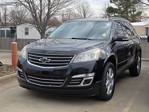 Used 2016 Chevrolet Traverse LTZ image 2