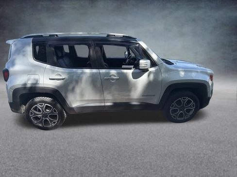 Used 2018 Jeep Renegade Limited w/ UConnect 8.4 Nav Group AWD/4WD image 7