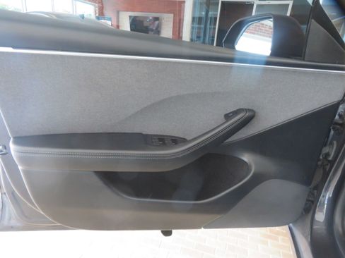 Used 2024 Tesla Model 3 Long Range RWD image 13