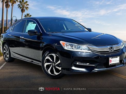 Used 2017 Honda Accord EX image 1