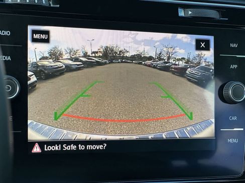 Used 2019 Volkswagen GTI Autobahn image 20