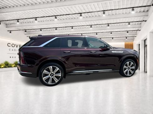 Used 2025 Cadillac Escalade IQ Luxury 2 w/ LPO, Premium Carpet Package AWD/4WD image 15