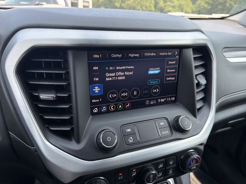 Certified 2020 GMC Acadia SLT w/ LPO, Floor Liner Package FWD image 25