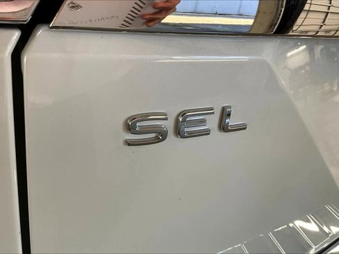 New 2025 Volkswagen Atlas SEL image 26