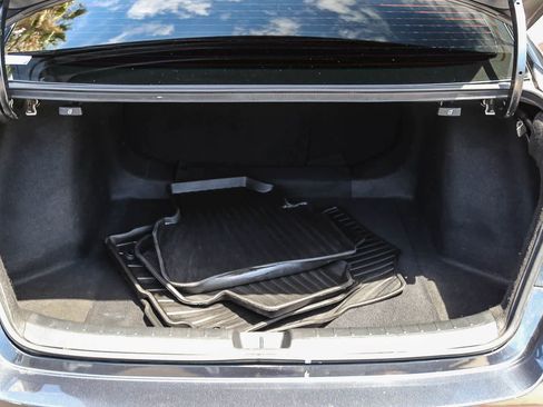 Used 2022 Honda Civic Touring image 25