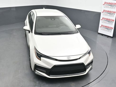 Used 2020 Toyota Corolla SE FWD image 25