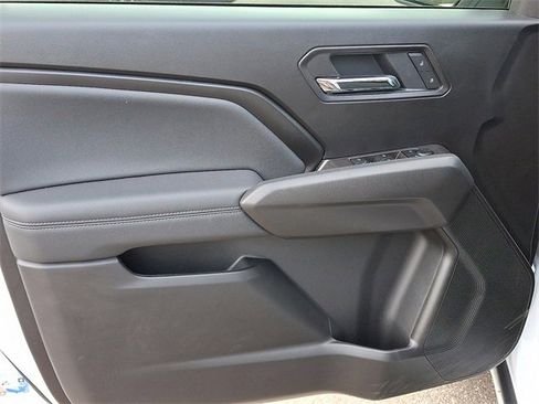 Used 2026 Chevrolet Colorado LT image 9