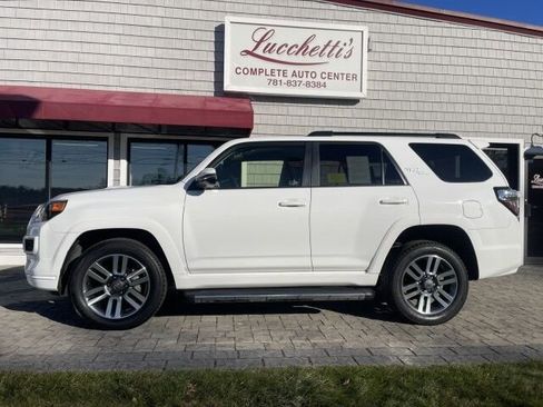 Used 2024 Toyota 4Runner TRD Sport w/ Technology Package image 2