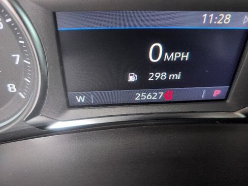 Used 2023 Chevrolet Equinox RS FWD image 26