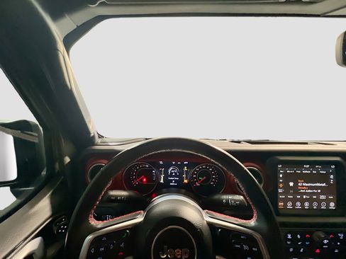 Used 2021 Jeep Gladiator Rubicon image 7