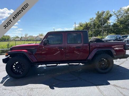 Used 2021 Jeep Gladiator Sport AWD/4WD image 8