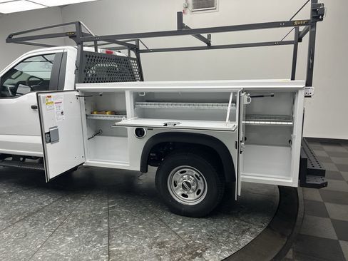 New 2025 Ford F250 XL w/ XL Chrome Package AWD/4WD image 2