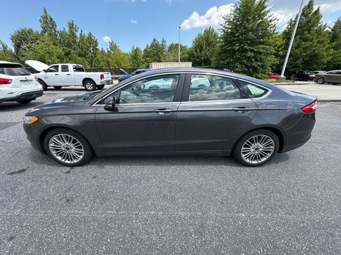 Used 2015 Ford Fusion SE w/ Equipment Group 202A FWD image 9