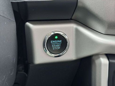 Used 2022 Ford Expedition XLT image 26