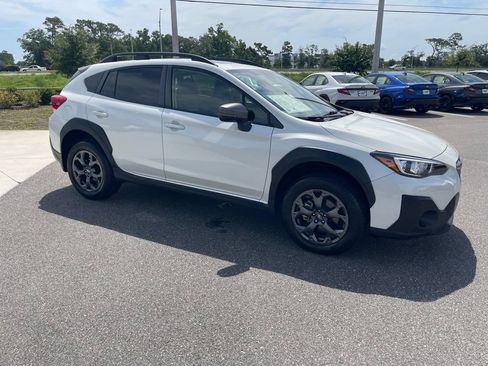 Certified 2022 Subaru Crosstrek 2.5i Sport w/ Moonroof Package AWD/4WD image 4