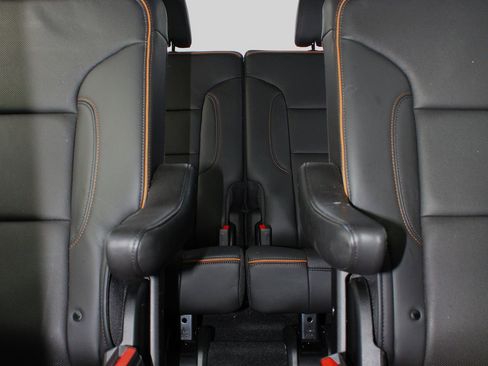 Used 2023 GMC Acadia AT4 w/ Technology Package image 36