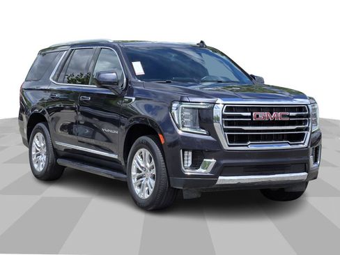 Used 2024 GMC Yukon SLT AWD/4WD image 1