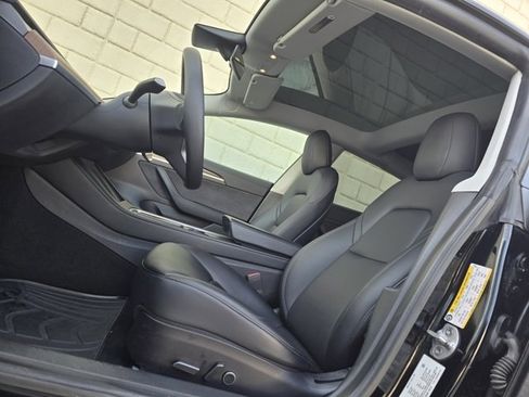 Used 2022 Tesla Model 3 Long Range image 19
