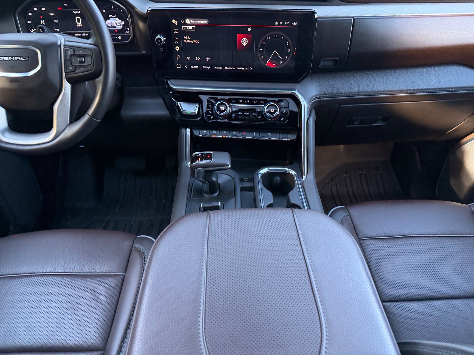 Used 2025 GMC Sierra 1500 Denali AWD/4WD image 18