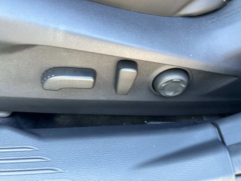 New 2025 Subaru Outback Touring image 10