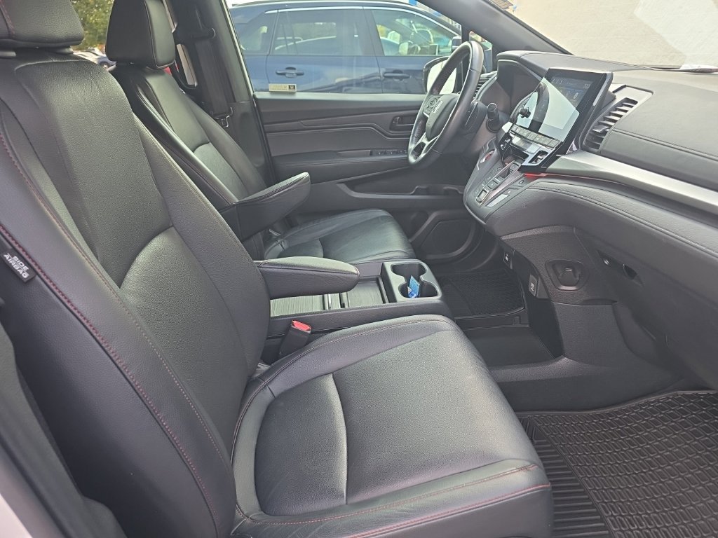 Used 2023 Honda Odyssey Sport image 10